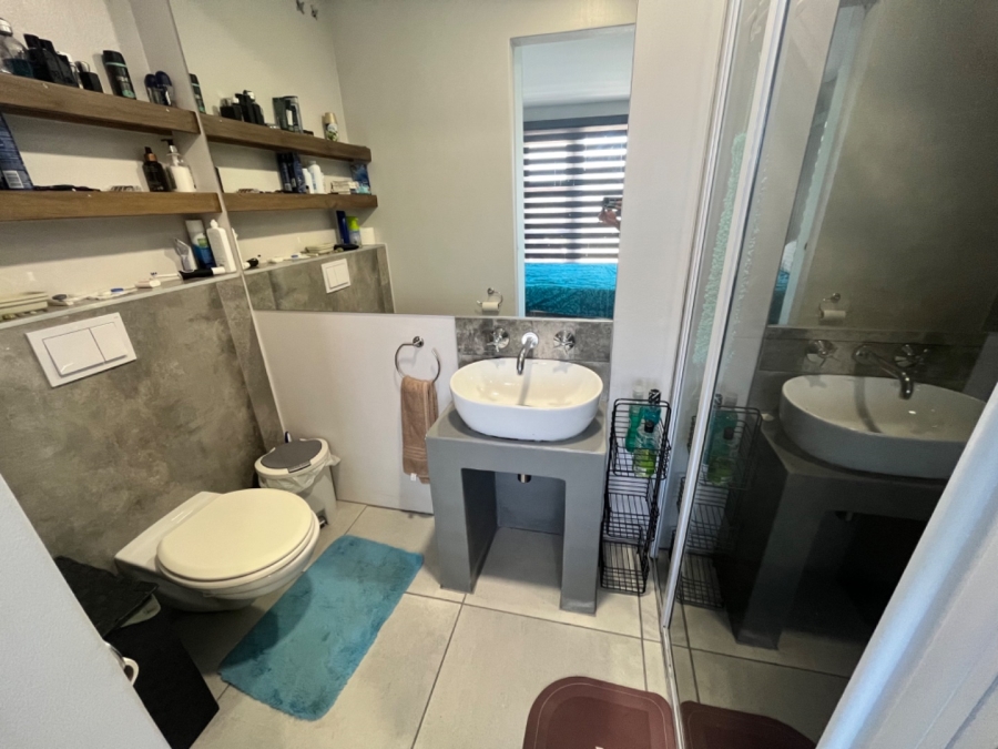 2 Bedroom Property for Sale in Island View Western Cape